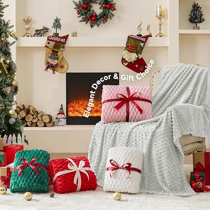 BEDELITE Fleece Blanket Twin Size for Bed Couch, 3D Jacquard Decorative White Throw Blanket, Soft and Cozy Warm Plush Fuzzy Throw All Seasons Suitable, 60x80Inches