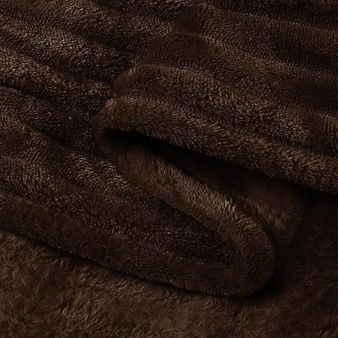 BEDELITE Fleece Throw Blanket for Couch – 3D Ribbed Jacquard Soft and Warm Decorative Fuzzy Blanket – Cozy, Fluffy, Plush Lightweight Dark Brown Throw Blankets for Bed, Sofa, 50x60 inches