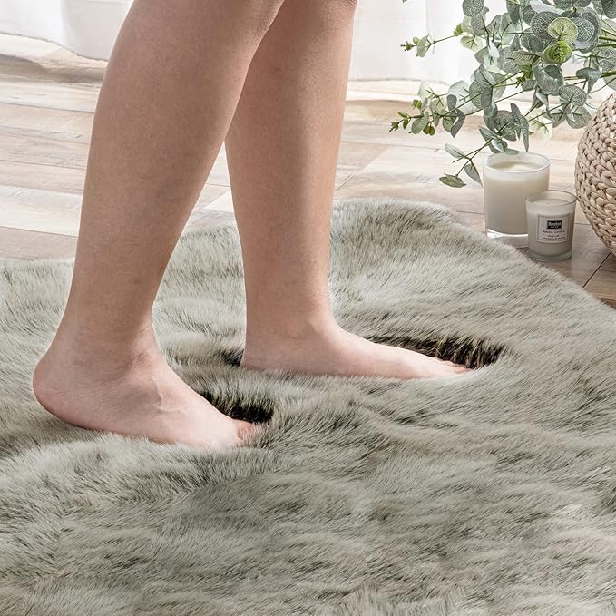 Ashler HOME DECO Soft Fox Faux Fur Chair Couch Cover Area Rug for Bedroom Floor Sofa Living Room Green White 3 x 3 Feet Round
