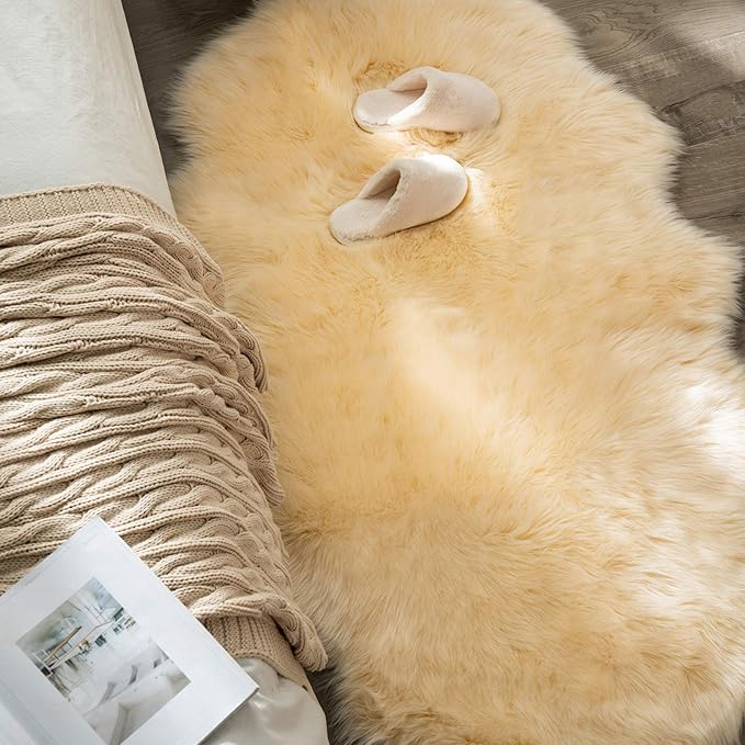 MIULEE Luxury Super Soft Fluffy Area Rug Faux Fur Sheepskin Rug Decorative Plush Shaggy Carpet for Bedside Sofa Floor Nursery 3 x 5 Feet, Light Yellow