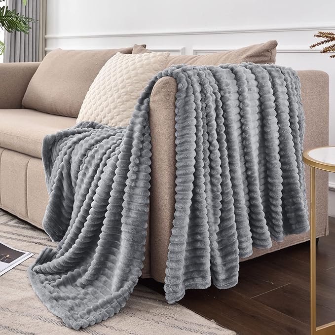 BEDELITE Fleece Throw Blanket for Couch – 3D Ribbed Jacquard Soft and Warm Decorative Fuzzy Blanket – Cozy, Fluffy, Plush Lightweight Gray Throw Blankets for Bed, Sofa, 84x90 inches