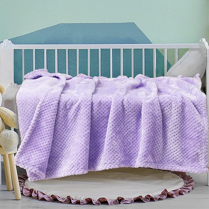 Exclusivo Mezcla Fleece Throw Blanket, Super Soft and Warm Blankets for Couch, Sofa and Bed Waffle Textured, Cozy, Fuzzy and Lightweight (Light Purple, 40x50 Inches)
