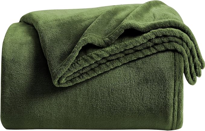 KMUSET Super Soft Throw Blanket Premium Silky Flannel Fleece Twin Size Green Microfiber Lightweight Blanket All Season Use,60X80 inches