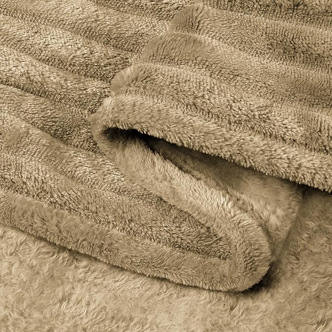 BEDELITE Fleece Blanket King Size – 3D Ribbed Jacquard Soft and Warm Decorative Fuzzy Blankets – Cozy, Fluffy, Plush Lightweight Throw Blankets for Couch, Bed, Sofa(Brown, 108x90 inches)