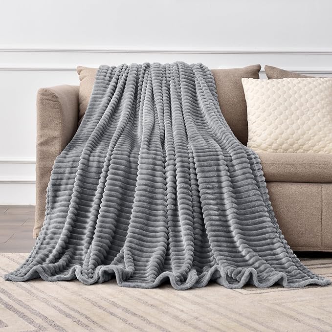 BEDELITE Fleece Throw Blanket for Couch – 3D Ribbed Jacquard Soft and Warm Decorative Fuzzy Blanket – Cozy, Fluffy, Plush Lightweight Gray Throw Blankets for Bed, Sofa, 50x70 inches