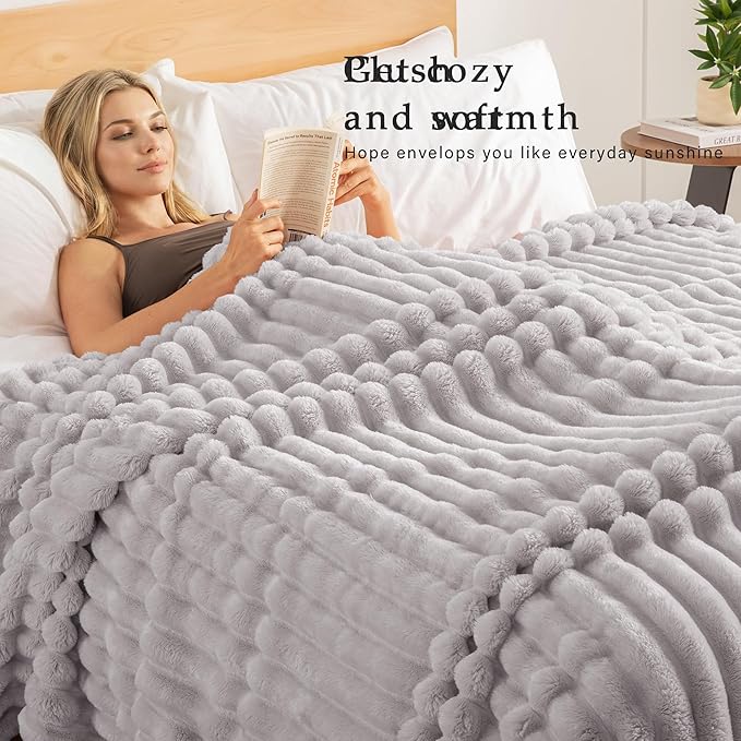 Exclusivo Mezcla King Size Flannel Fleece Blanket, Super Soft Striped Jacquard Bed Blanket, Lightweight Fuzzy Cozy for All Seasons, 90x104 Inches, Light Grey