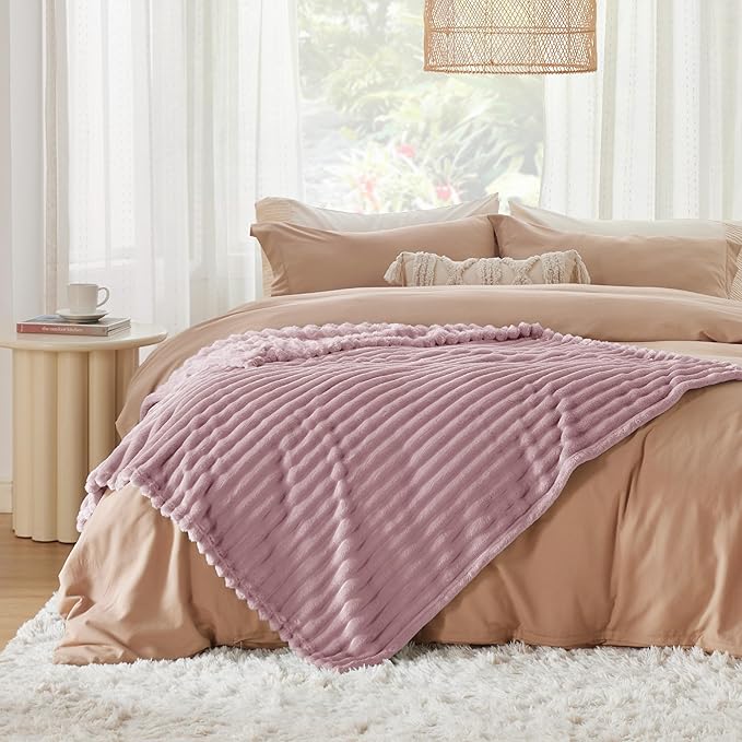 Bedsure GentleSoft Pink Fleece Blanket for Couch - Cozy Soft Blankets for Women, Cute Small Throws for Girls, 50x70 Inches