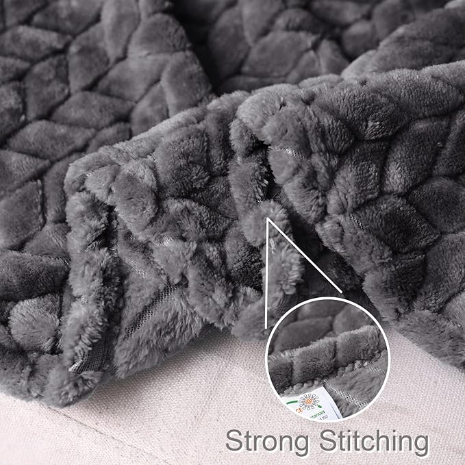Exclusivo Mezcla Dark Grey Fleece Throw Blanket for Couch and Bed, 50x70 Inches Soft Cozy 3D Decorative Jacquard Flannel Blankets, Lightweight Fuzzy Plush Warm Throws for All Seasons