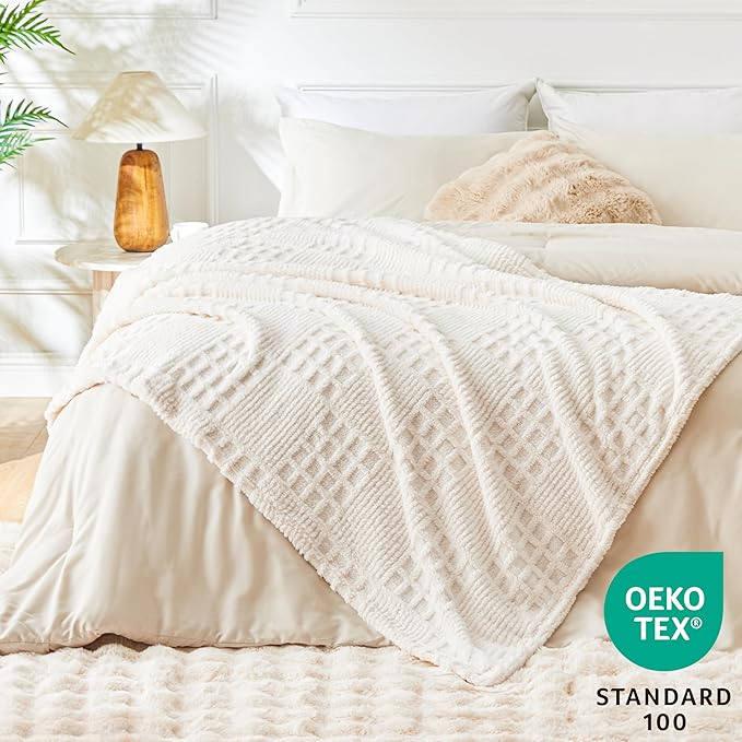 EXQ Home Fleece Throw Blanket for Couch or Bed - 3D Waffle Patchwork Pattern Jacquard Decorative Blankets - Cozy Soft Lightweight Fuzzy Flannel Blanket Suitable for All Seasons(50"×60",Beige)