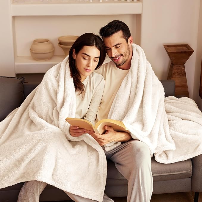 Exclusivo Mezcla Plush Fuzzy Fleece Bed Blanket King Size, Super Soft, Fluffy and Warm Blankets for Couch, Bed, All Season (Ivory, 90x104 inches)
