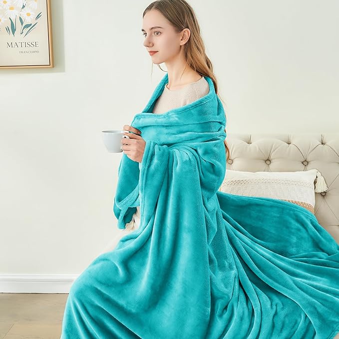 BEDELITE Fleece Blanket Teal Throw Blanket for Couch & Bed, Luxury Plush Cozy Fuzzy Blanket 50" x 60", Super Soft Warm Lightweight Throw Blanket for Travel Camping