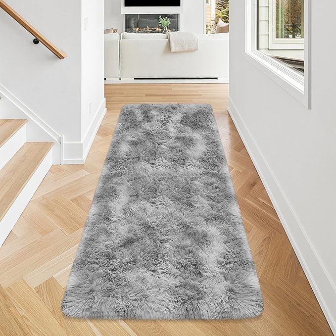 Super Soft Fluffy Living Room Area Rug 2x5 ft Tie-Dyed Light Grey Shaggy Furry Carpet Washable Non-Slip Floor Rugs Bedroom Bedside Nursery Rug Fuzzy Boys Girls Dorm Home Decor Aesthetic