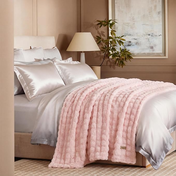 Bedsure 3D Fleece Bubble Blanket - GentleSoft Pink Queen Blanket for Bed Sofa Girls Room Decor - Luxury Soft Cozy Spring Gifts for Kids Girls, Lightweight, Crystal Pink, 90"×90"