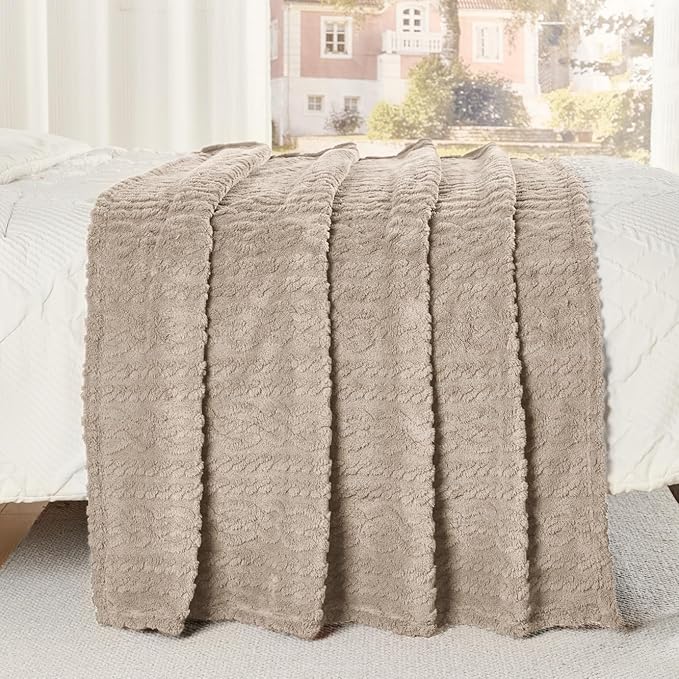 50x70 Inch Brown Throw Blanket - Soft & Fluffy Fleece, Cute & Aesthetic, Perfect for Sofa, Couch, Chair, Bed, Living Room & Bedroom, All-Season Use, Plush & Cozy Decorative Blanket