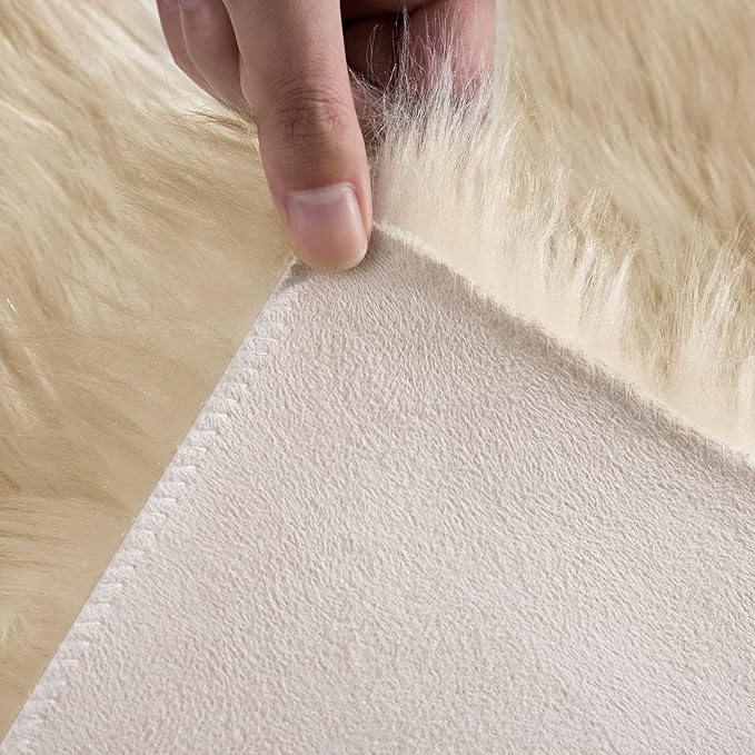 Ciicool Beige Fur Fluffy Rug, 2x4 ft Small Faux Fur Rugs for Bedroom, Washable Faux Sheepskin Rug for Sofa Couch Seat Cushion, Thick Shaggy Furry Rugs Floor Carpets for Bedside Living Room