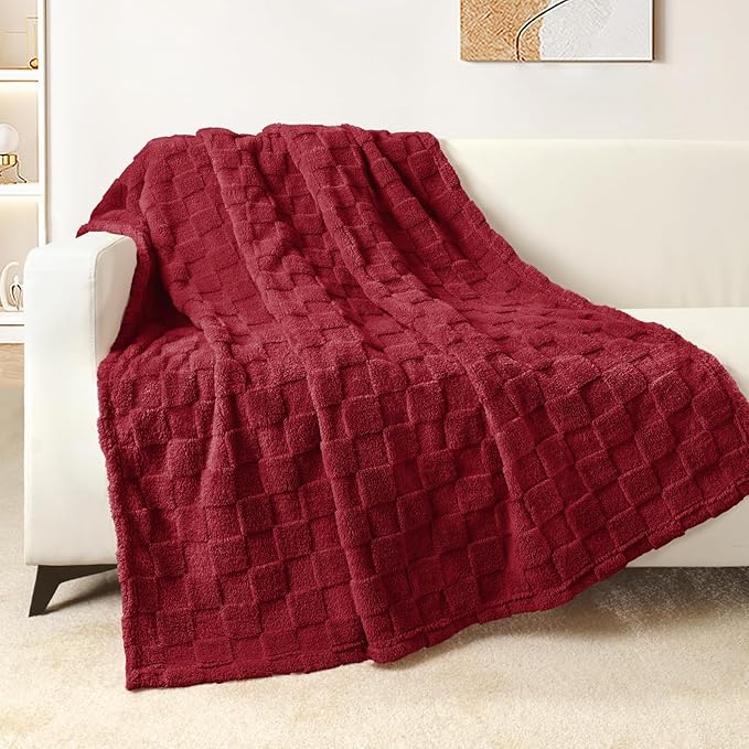 Exclusivo Mezcla Fleece Throw Blanket for Couch,Super Soft and Warm Lightweight Checkered Pattern Blankets for All Seasons, 50x60 Inches, Deep Red