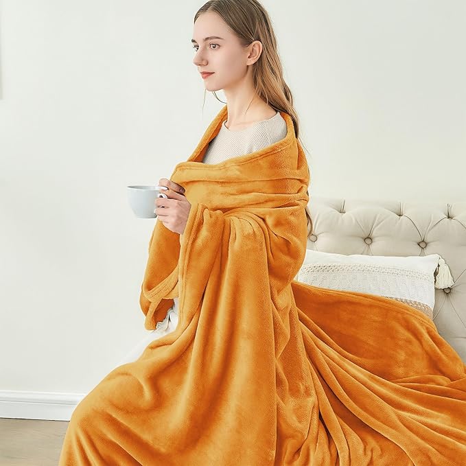 BEDELITE Fleece Blanket King Size Blankets for Bed, Luxury Plush Cozy Fuzzy Blanket 108x90 inches, Super Soft Warm Lightweight Throw Blanket All Seasons Suitable, Burnt Orange