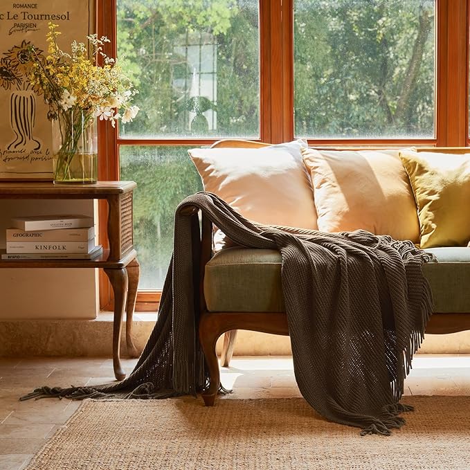 lifein Throw Blanket for Couch, Soft Boho Decor Bed Throw,Cozy Brown Knitted Chenille Small Farmhouse Lightweight Throw (Brown,50 * 60")