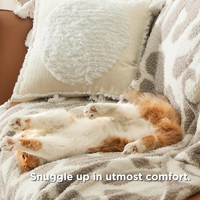 Bedsure Leopard Throw Blanket for Couch, Cheetah Print Knit Fall Gifts Blanket - Super Soft, Cozy & Warm, GentleSoft, Breathable & Lightweight for Bedding Sofa, Khaki, 50x60 Inches