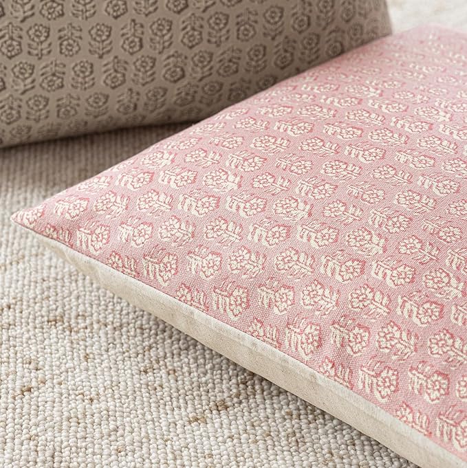Foindtower Set of 2 Decorative Neutral Floral Print Throw Pillow Covers Vintage Accent Farmhouse Cushion Covers Boho Home Decor for Sofa Couch Chair Bedroom Living Room Outdoor,22×22 Inch,Light Pink