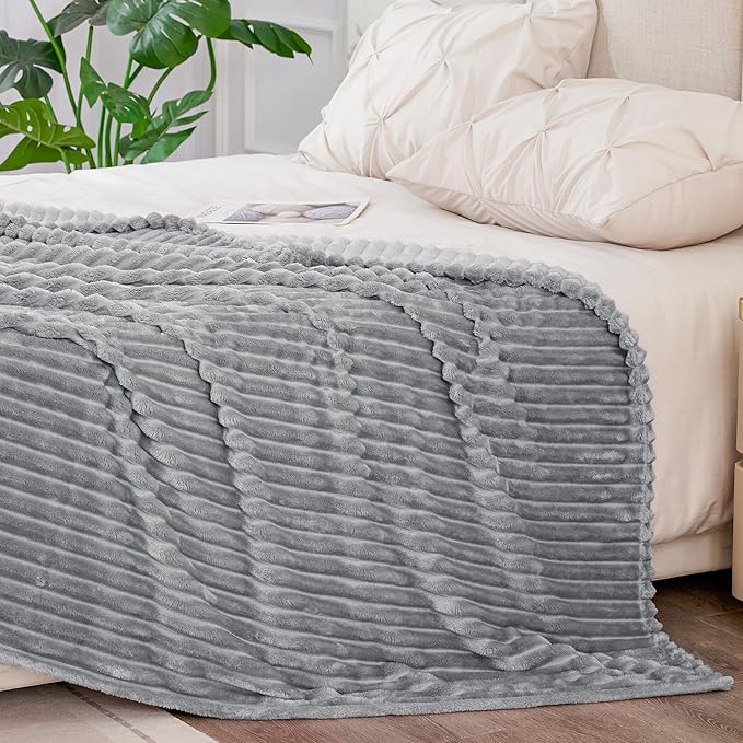 BEDELITE Fleece Blanket King Size – 3D Ribbed Jacquard Soft and Warm Decorative Fuzzy Blankets – Cozy, Fluffy, Plush Lightweight Throw Blankets for Couch, Bed, Sofa(Grey, 108x90 inches)