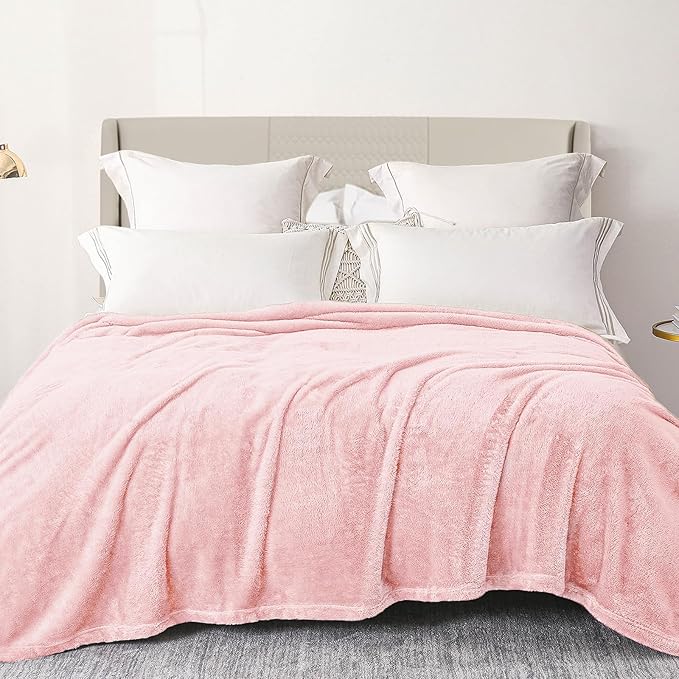 Exclusivo Mezcla Plush Fuzzy Fleece Bed Blanket Queen Size, Super Soft, Fluffy and Warm Blankets for Couch, Bed, All Season (Light Pink, 90x90 Inches)