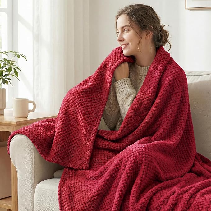 Exclusivo Mezcla Fleece Bed Blanket King Size, Super Soft and Warm Blankets for Couch, Sofa and Bed Waffle Textured, Cozy, Fuzzy and Lightweight (Deep Red, 90x104 Inches)