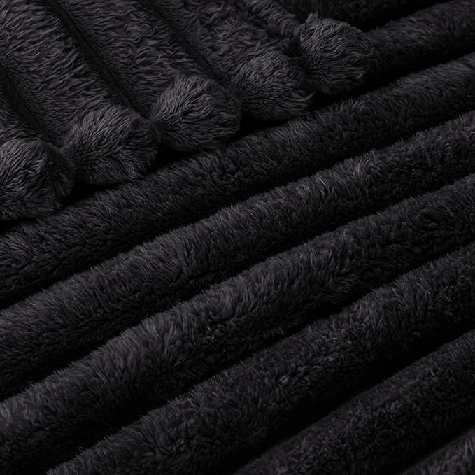 Exclusivo Mezcla Twin Size Flannel Fleece Blanket, Super Soft Striped Jacquard Bed Blanket, Lightweight Fuzzy Cozy for All Seasons, 60x80 Inches, Black