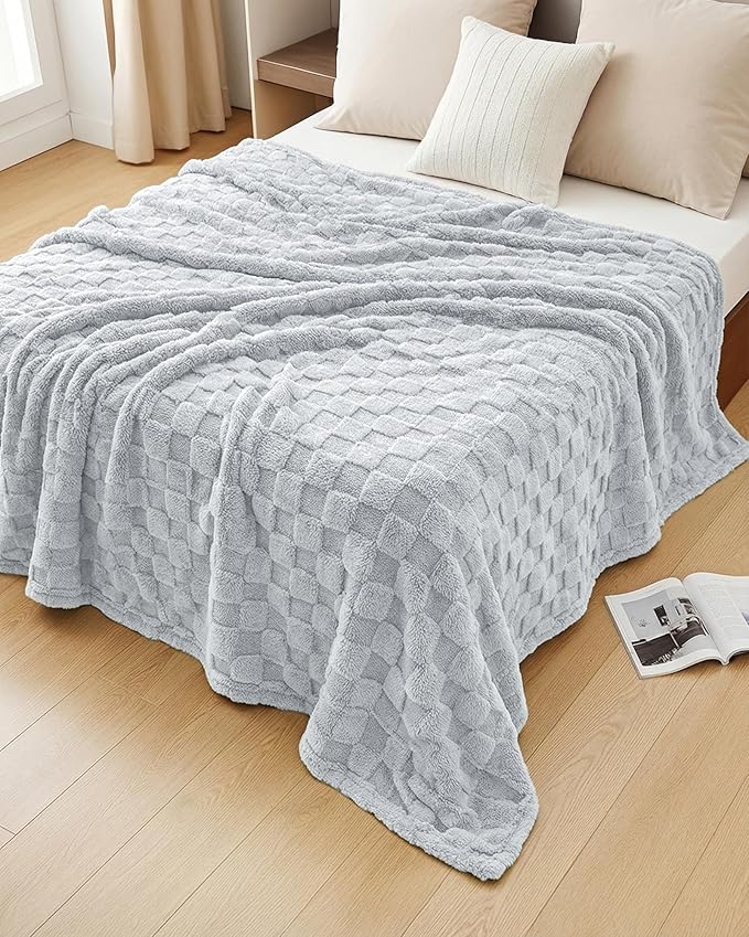 Utopia Bedding Cool Grey Checkered Fleece King Blanket for Couch or Bed, Soft Plush Cozy Blanket for Women and Men, Ultra Comfy Travel-Friendly Bed Throws for Relaxation, 90x102 Inches