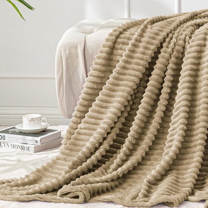 BEDELITE Fleece Blanket Twin Size – 3D Ribbed Jacquard Soft and Warm Decorative Fuzzy Blankets – Cozy, Fluffy, Plush Lightweight Throw Blankets for Couch, Bed, Sofa(Brown, 60x80 inches)