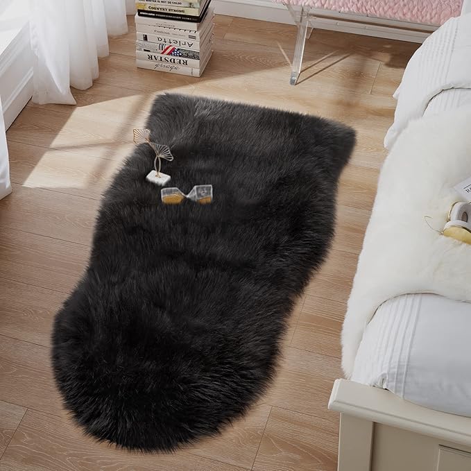 Small Faux Fur Rug, 2x4 ft Ultra Soft Sheepskin Rug Chair Sofa Cover Seat Pad, Black Fluffy Shag Rug for Bedroom Nursery Kids Room, Luxury Shaggy Rugs Fuzzy Plush Floor Carpets, Cute Dorm Home Decor