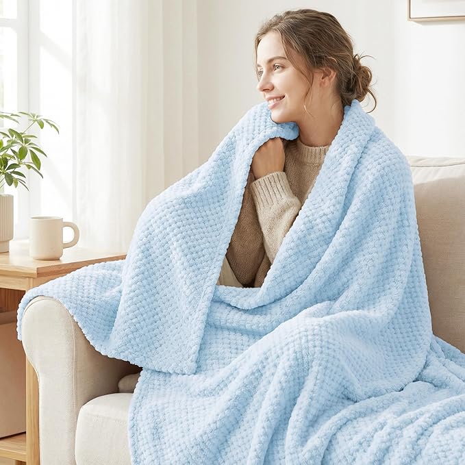 Exclusivo Mezcla Fleece Throw Blanket Extra Large, Super Soft and Warm Blankets for Couch, Sofa and Bed Waffle Textured, Cozy, Fuzzy and Lightweight (Light Blue, 50x70 Inches)