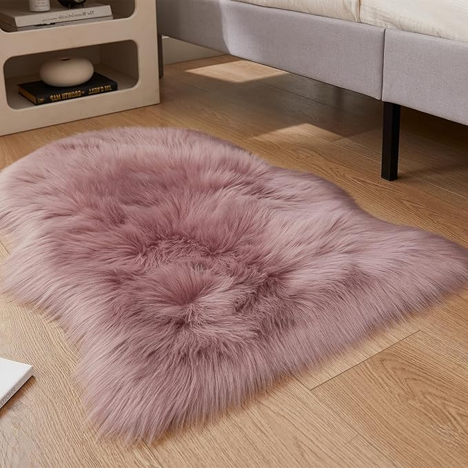 EasyJoy Ultra Soft Fluffy Shaggy Area Rug Faux Fur Rug Chair Cover Seat Pad Fuzzy Area Rug for Bedroom Floor Sofa Living Room (2 x 3 ft Sheepskin, Light Purple)