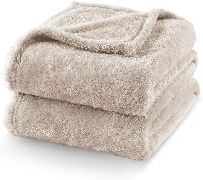 Exclusivo Mezcla Plush Fuzzy Fleece Bed Blanket Twin Size, Super Soft, Fluffy and Warm Blankets for Couch, Bed, All Season (Camel, 90x66 inches)