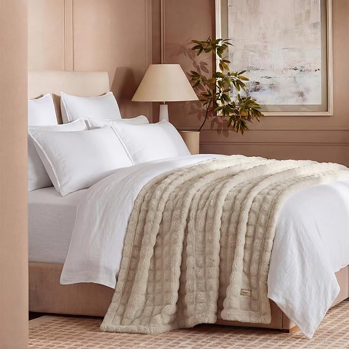 Bedsure 3D Fleece Bubble Blanket - GentleSoft Beige Queen Blanket for Bed Sofa Room Decor - Luxury Soft Cozy Gifts for Kids Girls, Lightweight, All Seasons, Beige, 90"×90"