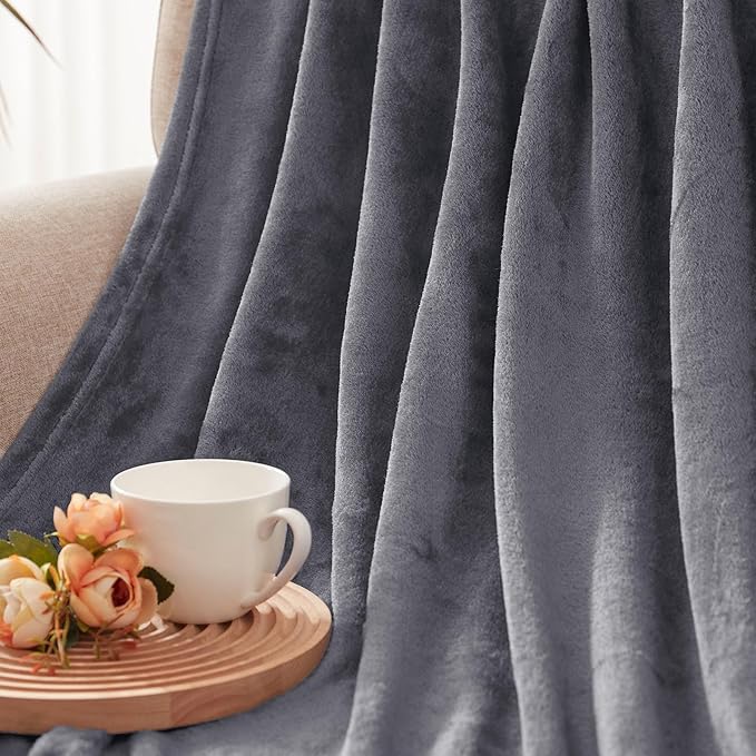 Exclusivo Mezcla Fleece Blanket Twin Size for Bed, Super Soft and Warm, All Season, Cozy, Plush, Lightweight, 90x66 Inches, Dark Grey