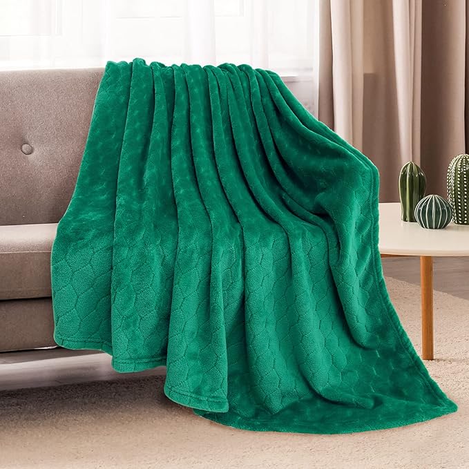 TOONOW Fleece Blanket Super Soft Cozy Throw Blanket 50" x 60", Lightweight Fuzzy Comfy Textured Flannel Blanket Warm Plush Throw Blankets for Couch, Sofa, Bed, Emerald