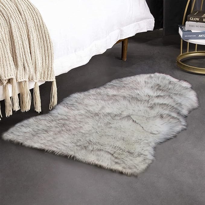 duduta White Black Faux Sheepskin Throw Rug 2x3 ft, Fluffy Shag Fur Chair Cover Small Bedside Dorm Rug Non Slip Machine Washable