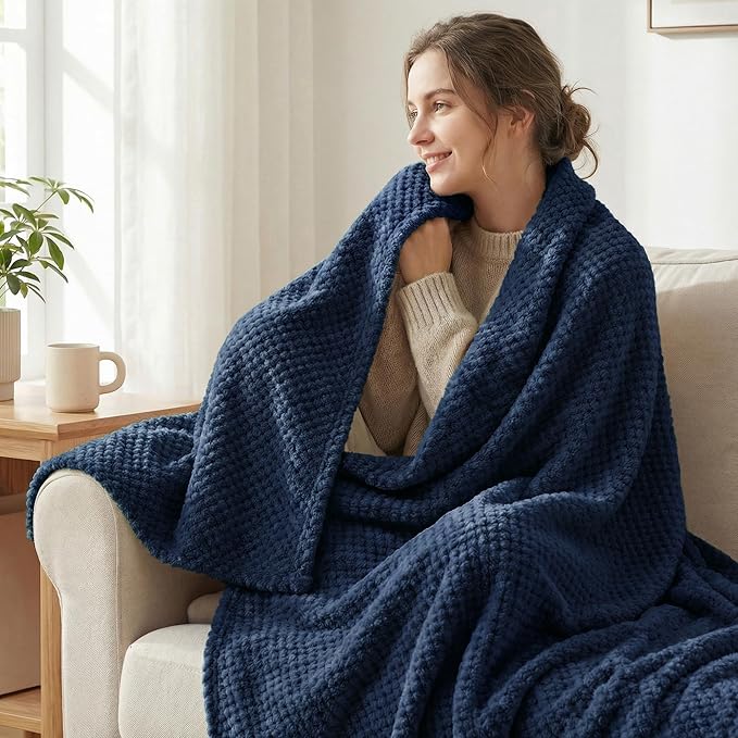 Exclusivo Mezcla Fleece Bed Blanket King Size, Super Soft and Warm Blankets for Couch, Sofa and Bed Waffle Textured, Cozy, Fuzzy and Lightweight (Navy Blue, 90x104 Inches)