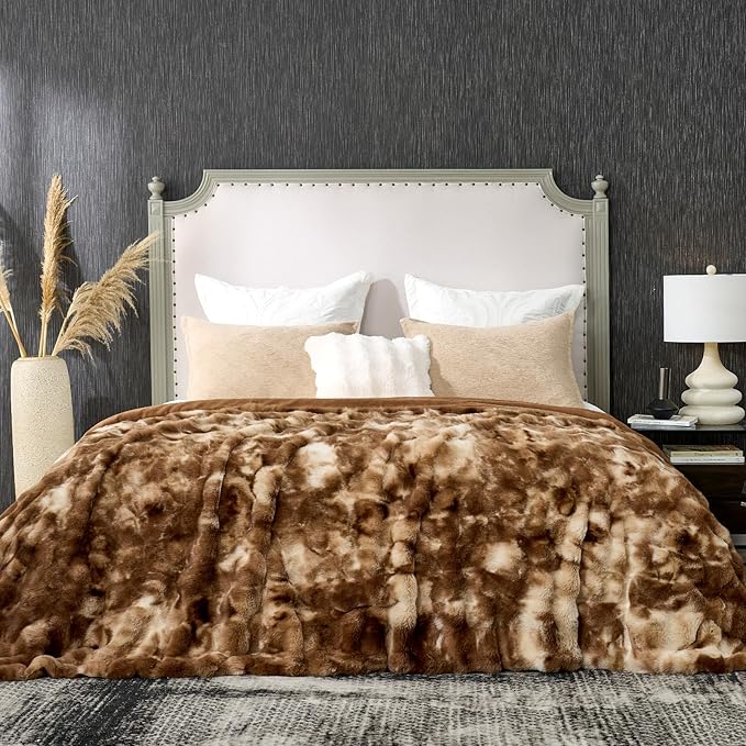 Cozy Bliss Faux Fur Throw Blanket for Bed Queen Size, Fuzzy Soft Plush Thick Bubble Blanket for Bedroom Living Room, 90x90 Inches Tie-dye Brown