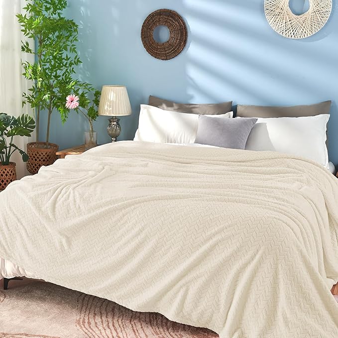inhand Cream White Fleece Throw Blanket for Couch, Super Soft Flannel Blanket, Lightweight Fuzzy Blankets Sofa Bed Office, Washable Cozy Plush Fleece Blankets&Throw for All Season(50x60 Inches)