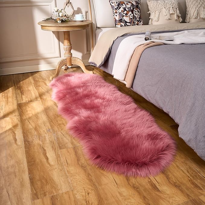 EasyJoy Ultra Soft Fluffy Shaggy Area Rug Faux Fur Rug Chair Cover Seat Pad Fuzzy Area Rug for Bedroom Floor Sofa Living Room (2 x 6 ft Sheepskin, BlushPink)