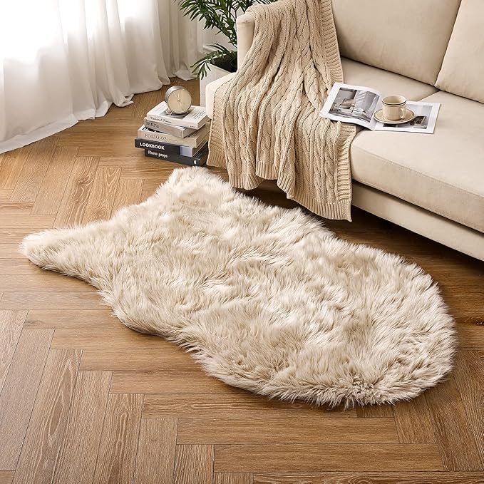 MIULEE Luxury Super Soft Fluffy Area Rug Faux Fur Plush Large Sheepskin Rug Decorative Shaggy Carpet for Bedside Sofa Floor Nursery 3 x 5 Feet, Beige