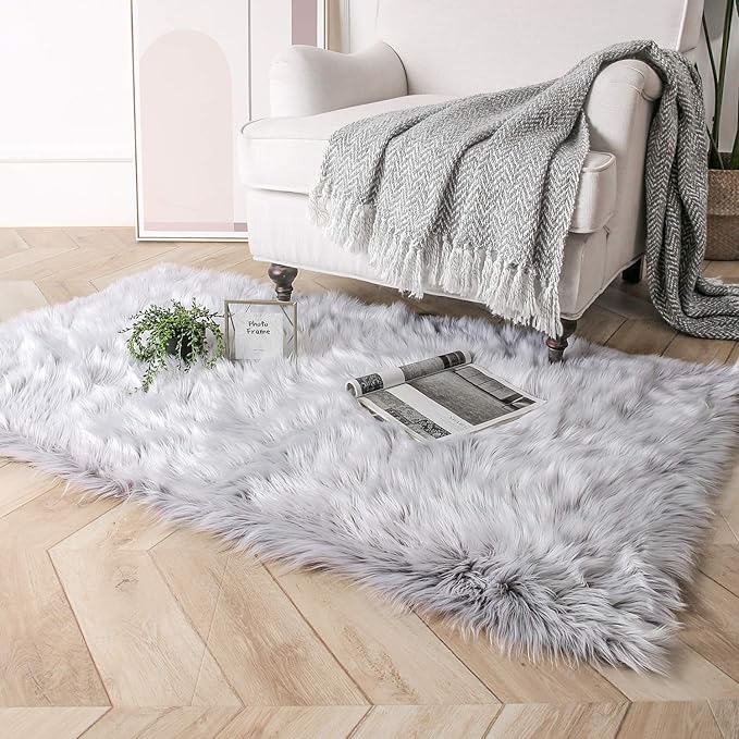 Ashler faux fur rug, Fluffy Shaggy Area Rug Ultra Soft 3 x 5 Feet Rectangle Fur Rug Frosted Bottom Gray Fuzzy Rug Machine Washable Shag Rug, Nursery Decor Throw Rugs for Bedroom, Living Room
