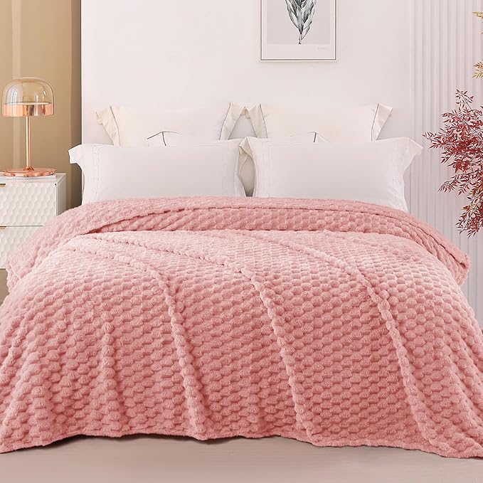 Exclusivo Mezcla Fleece King Blanket for Bed, Extra Large Fuzzy Dusty Pink Bed Blankets, Soft Cozy Plush Sofa Throws for All Seasons, 90x104 Inches