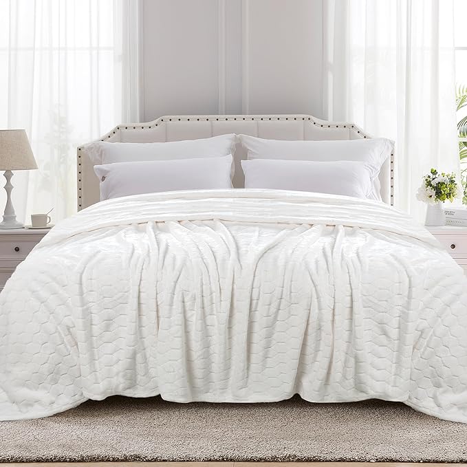 TOONOW Fleece Bed Blanket Queen Size 90x90 inches , Super Soft Fluffy Fuzzy Plush Blanket Geometric Pattern Cozy Microfiber Flannel Blankets for Couch, Bed, Sofa, Cream White