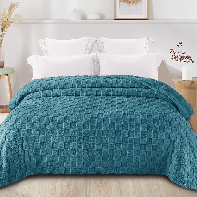 Exclusivo Mezcla Queen Size Flannel Fleece Blanket, Super Soft and Warm Lightweight Checkered Pattern Blanket for All Seasons, 90x90 Inches, Slate Blue