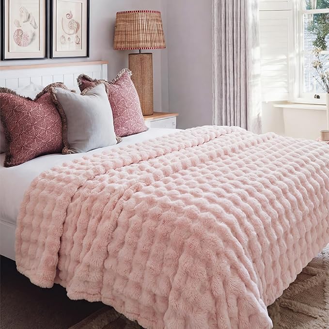 Bedsure 3D Fleece Bubble Blanket - GentleSoft Pink Queen Blanket for Bed Sofa Girls Room Decor - Luxury Soft Cozy Spring Gifts for Kids Girls, Lightweight, Crystal Pink, 90"×90"