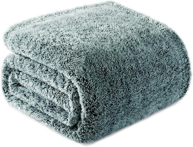 Exclusivo Mezcla Plush Fuzzy Fleece Throw Blanket Extra Large, Super Soft, Fluffy and Warm Blankets for Couch, Bed, All Season (Mixed Green, 50x70 inches)