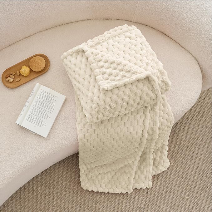 BEDELITE Fleece Blanket Twin for Bed Couch, 3D Jacquard Decorative Cream Throw, Soft Cozy Warm Plush Fuzzy, 60x80Inches
